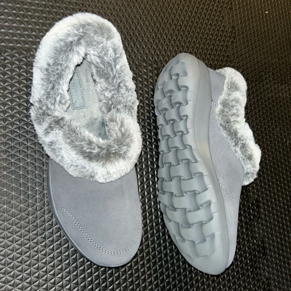 Skechers Women's Gray Fur-Lined Slippers